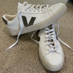 Gently Used Veja Campo Sneakers